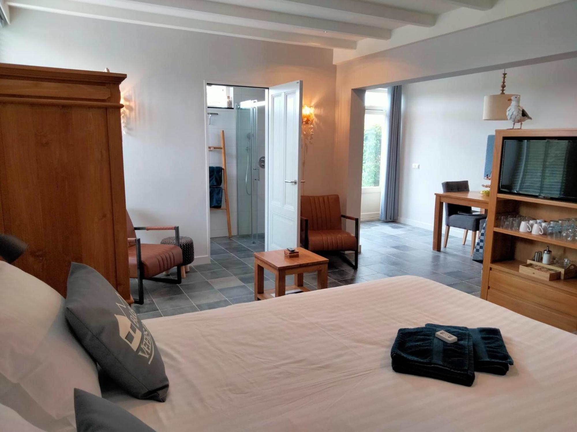 Veers Buuten Bed & Breakfast *